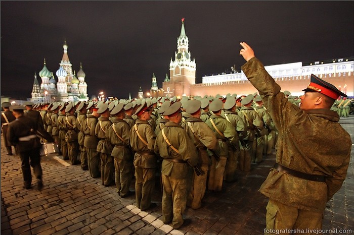 Không khí chuẩn bị cho Ngày chiến thắng 9/5 đang diễn ra rất sôi động tại thủ đô Moscow.